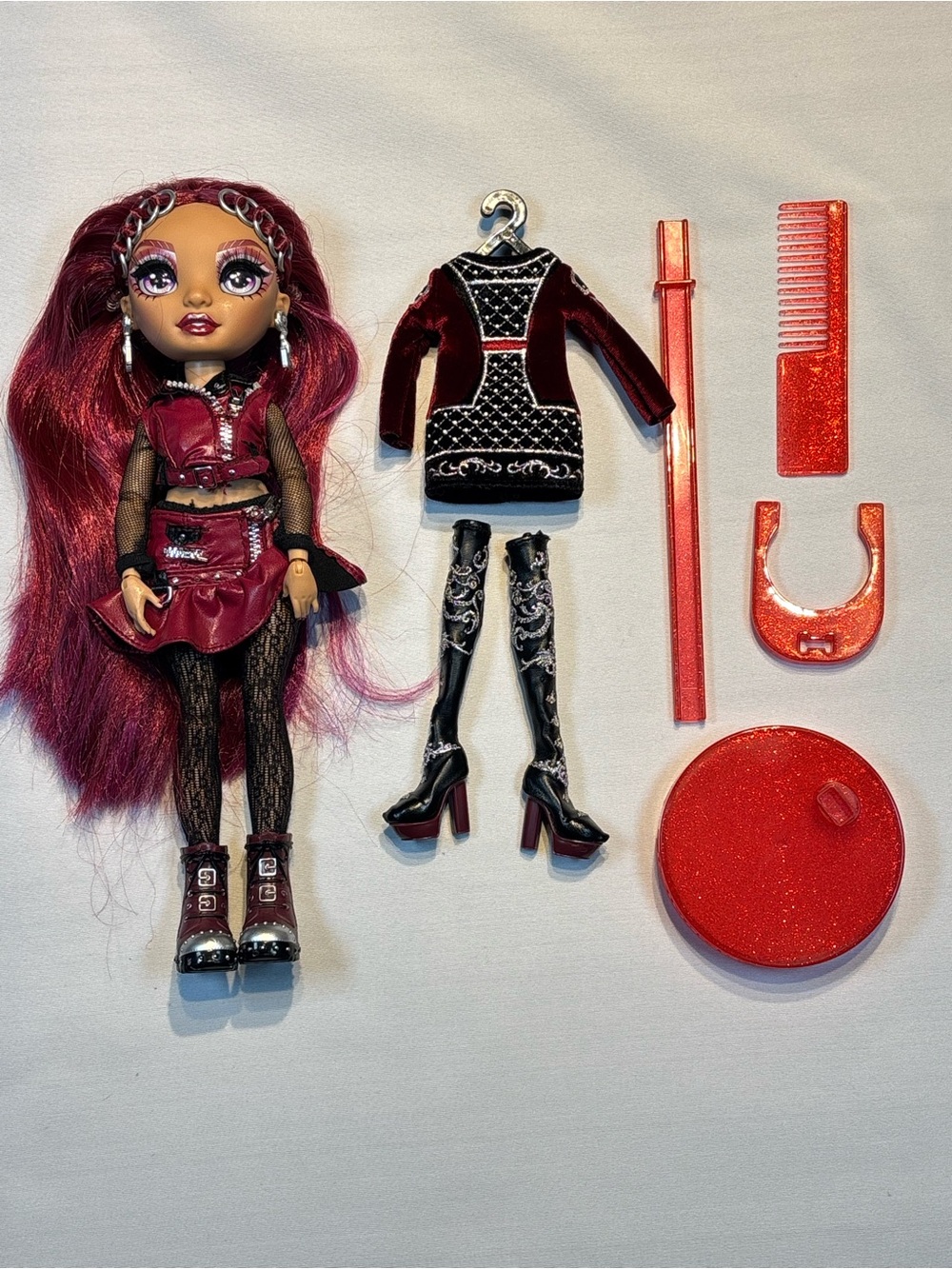 🌈 Rainbow High Series 4: Mila Berrymore Burgundy Red Fashion Doll
